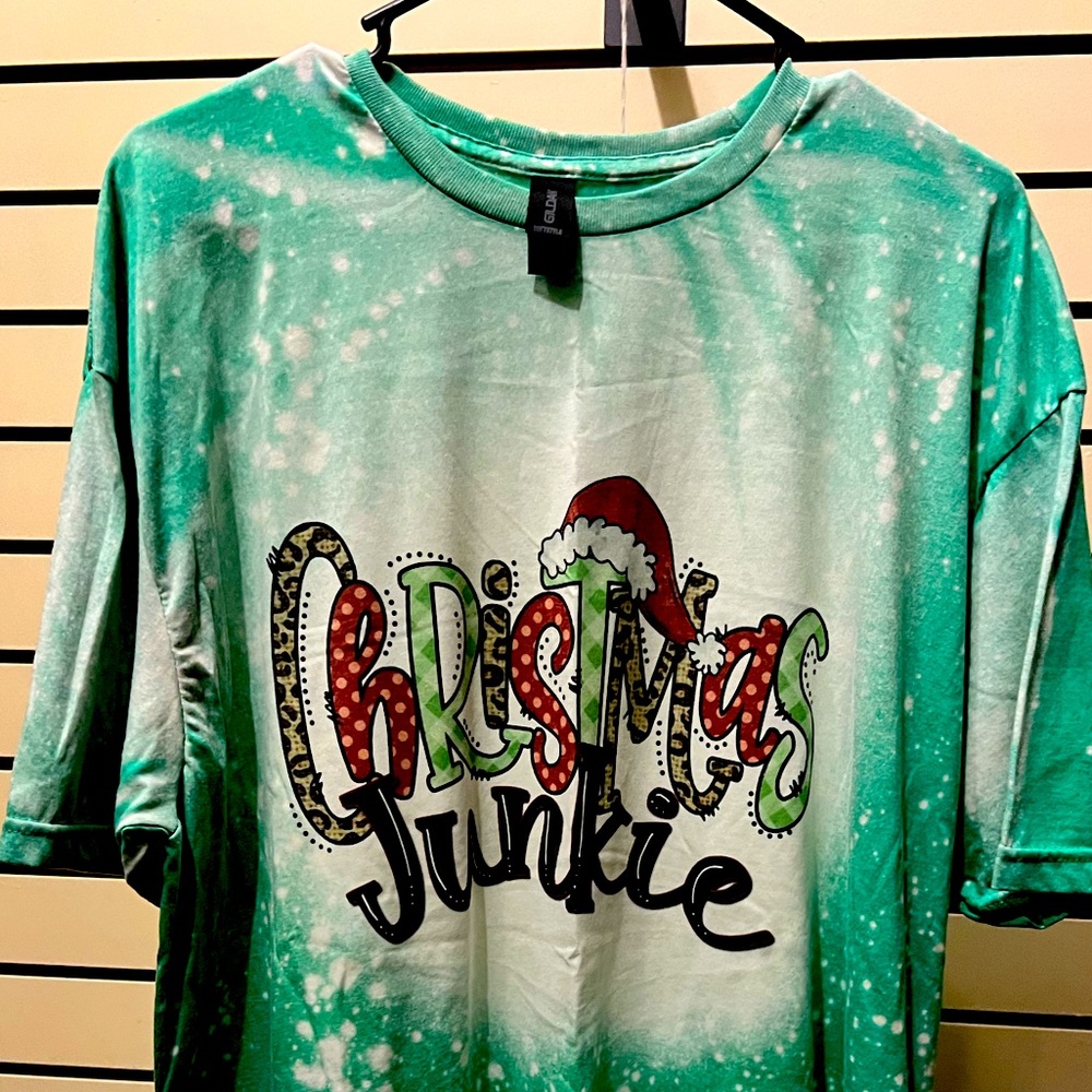 2XL Custom “Christmas Junkie” Bleached T-Shirt Gildan Softstyle